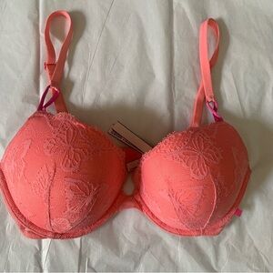 Victoria’s Secret 34DD Push-Up Bra Peachy Pink Butterfly Adjustable Criss Cross
